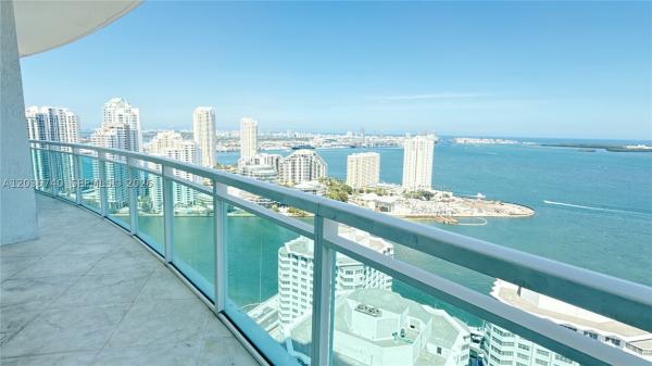The Plaza On Brickell East, 950 Brickell Bay Dr #3411, Miami, Florida 33131, image 3