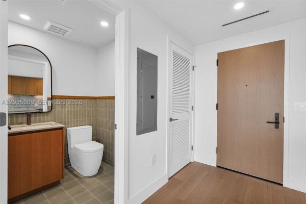 1176 97th St #707, Bay Harbor Islands, Florida 33154, image 2