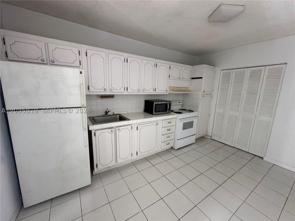 Golden House, 1340 Lincoln Rd #309, Miami Beach, Florida 33139, image 1