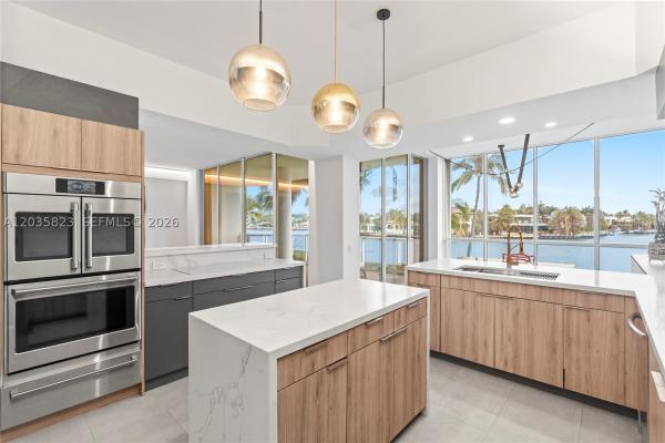 One Island Place, 3801 NE 207th St #TH6, Aventura, Florida 33180, image 3