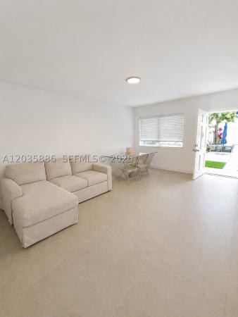 Envoy North, 467 Golden Isles Dr #110, Hallandale Beach, Florida 33009, image 2
