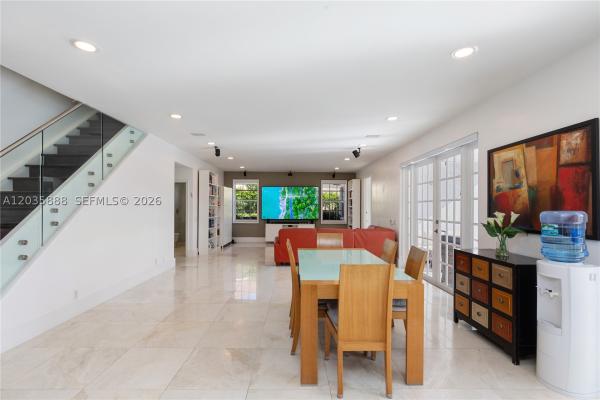 Hunters Pointe, 2505 Hunters Run Way, Weston, Florida 33327, image 3