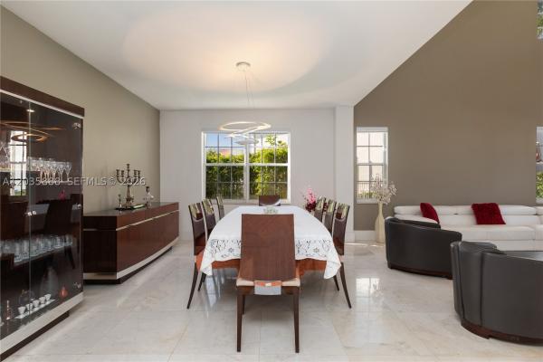 Hunters Pointe, 2505 Hunters Run Way, Weston, Florida 33327, image 2
