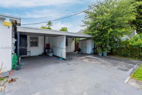 Riverside Farms, 2300 NW 9th St, Miami, Florida 33125, image 2