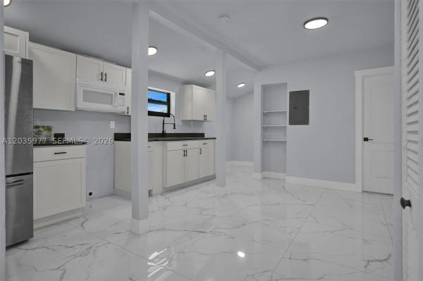 Edgewood, 3221 Edgewood Ave, Fort Myers, Florida 33916, image 3