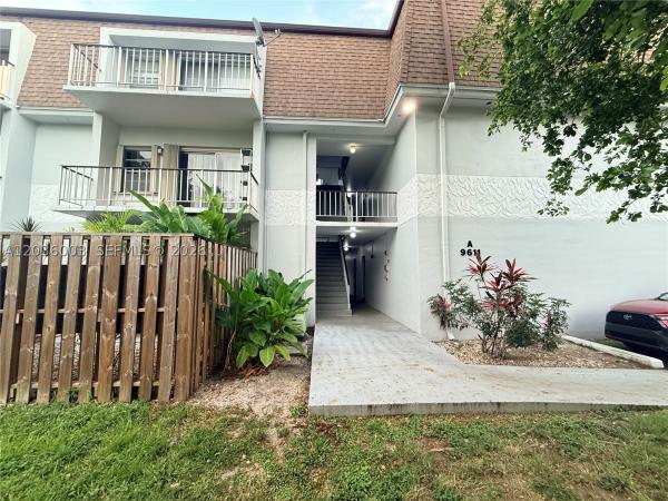 9611 SW 77th Ave #108A, Miami, Florida 33156, image 2
