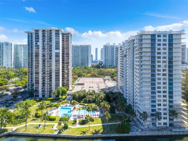 The Clipper At Biscayne Cove, 18151 NE 31st Ct #PH-205, Aventura, Florida 33160, image 1