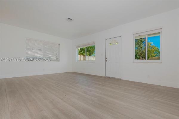 South Middle River, 1511 NW 8th Ave, Fort Lauderdale, Florida 33311, image 3
