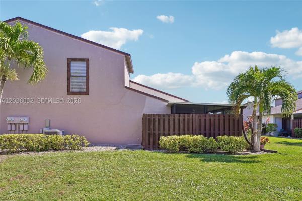 Sandalwood Estates, 12939 Cherrydale Ct, Fort Myers, Florida 33919, image 2
