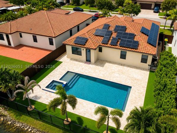 Kingman Commons, 2450 SE 1st St, Homestead, Florida 33033, image 2