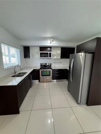 Hollywood Lakes, 820 N 17th Ave, Hollywood, Florida 33020, image 1
