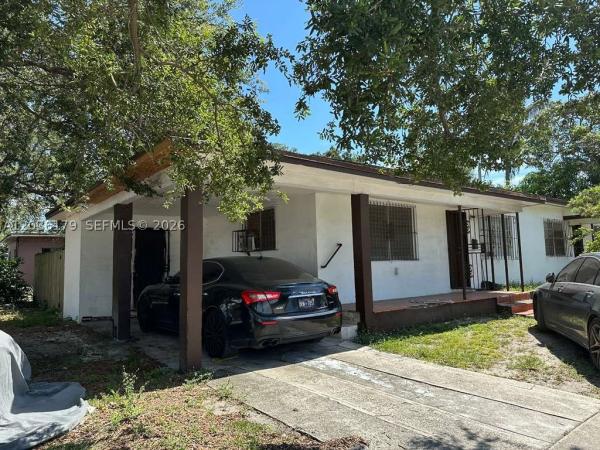 545 NW 81st St, Unincorporated Dade County, Florida 33150, image 1