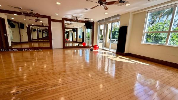 Turnberry On The Green, 19501 W Country Club Dr #1212, Aventura, Florida 33180, image 3