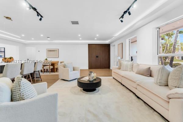 Hollywood Lakes, 1234 Buchanan St, Hollywood, Florida 33019, image 2