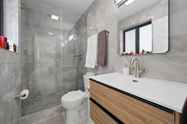Sky Lake, 1951 NE 187th Dr, North Miami Beach, Florida 33179, image 2