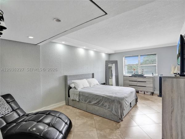 Isle Of Boca Dunes, 9440 SW 8th St #309, Boca Raton, Florida 33428, image 2