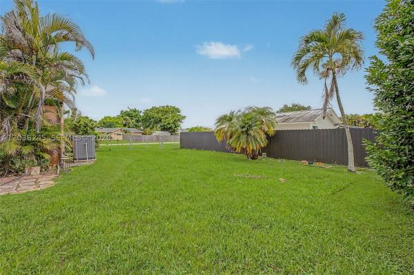 15741 SW 147th Ct, Unincorporated Dade County, Florida 33187, image 1