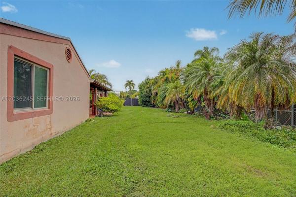 15741 SW 147th Ct, Unincorporated Dade County, Florida 33187, image 2