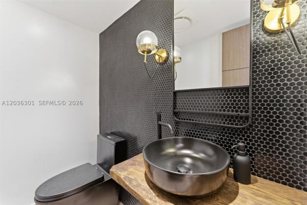 Venetian Isle, 801 N Venetian Dr #308, Miami, Florida 33139, image 3