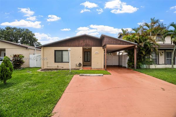 5412 NW 193rd Ln, Miami Gardens, Florida 33055, image 2