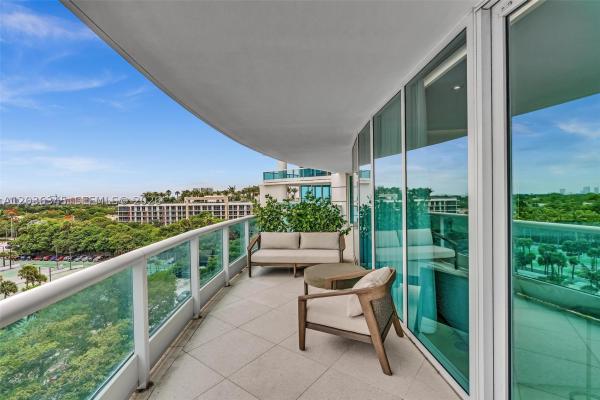 Bristol Tower, 2127 Brickell Ave #1002, Miami, Florida 33129, image 1