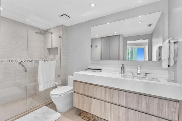 Bristol Tower, 2127 Brickell Ave #1002, Miami, Florida 33129, image 2