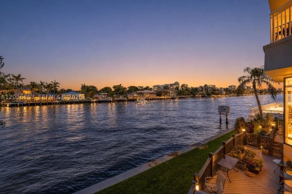 The Pilot House, 3100 NE 48th St #212, Fort Lauderdale, Florida 33308, image 2