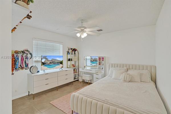 The Ridge On Nob Hill, 2863 E Abiaca Cir, Davie, Florida 33328, image 2