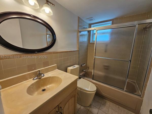 Point Bay North, 520 NE 38th St #12, Miami, Florida 33137, image 3