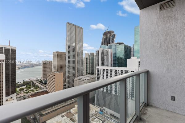 Centro, 151 SE 1st St #3202, Miami, Florida 33131, image 1
