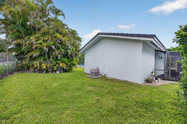 12180 SW 92nd Ave, Unincorporated Dade County, Florida 33176, image 3