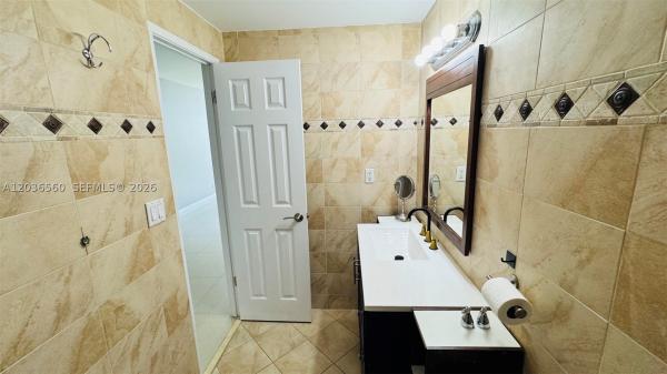 Oceanview A, 19390 Collins Ave #624, Sunny Isles Beach, Florida 33160, image 2