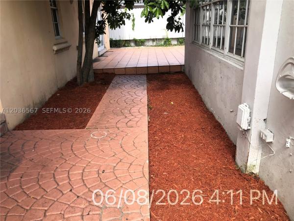 Hialeah Residential, 447 E 32nd St, Hialeah, Florida 33013, image 1