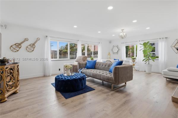 1040 Crystal Lake Dr #3, Deerfield Beach, Florida 33064, image 1