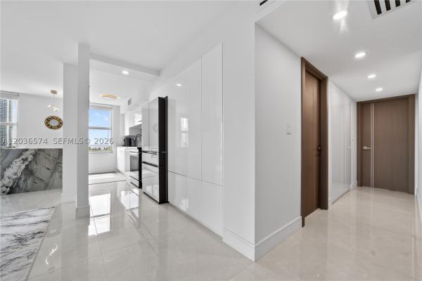 Winston Towers 400, 231 174th St #818, Sunny Isles Beach, Florida 33160, image 1