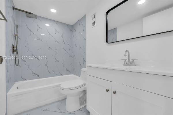Watergate, 2781 Taft St #303, Hollywood, Florida 33020, image 2