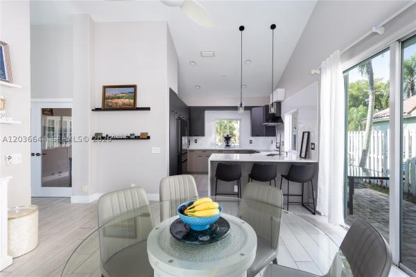 Laguna Springs 1, 1171 Laguna Springs Dr, Weston, Florida 33326, image 1