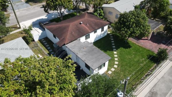 Judy Manors, 150 NE 169th Ter, North Miami Beach, Florida 33162, image 3