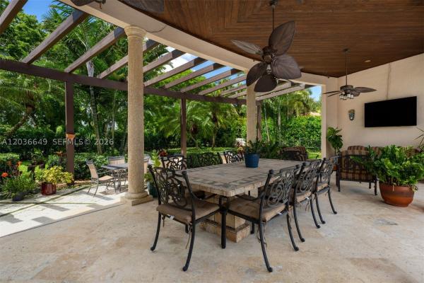 10270 SW 62nd St, Unincorporated Dade County, Florida 33173, image 2