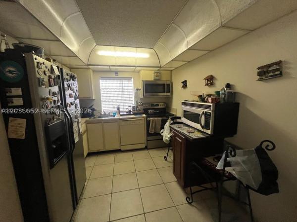 Towers Of Oceanview Point, 200 Leslie Dr #324, Hallandale Beach, Florida 33009, image 2
