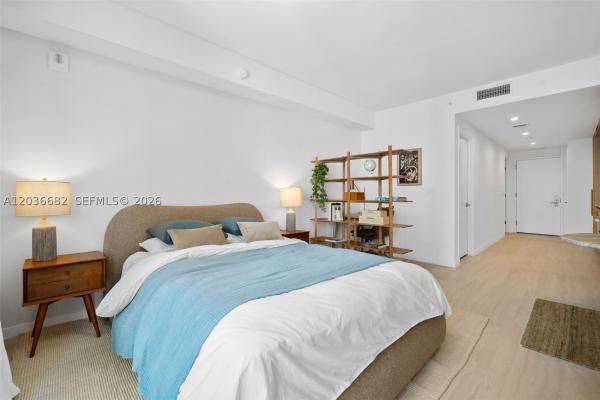 77 SE 5th St #2313, Miami, Florida 33131, image 1