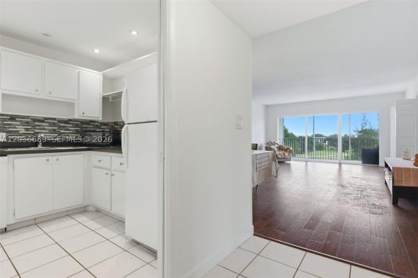 Palm-Aire Country Club 1, 3200 N Palm Aire Dr #501, Pompano Beach, Florida 33069, image 1