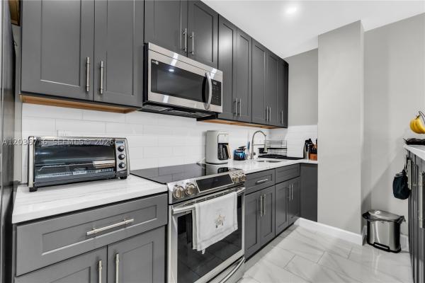 Country Club Acres, 5049 Cleveland Rd, Delray Beach, Florida 33484, image 3