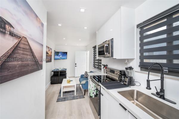 Glenhaven, 3016 NW 22nd Ct #3018, Miami, Florida 33142, image 2