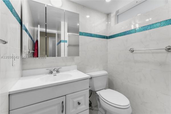Point East, 2903 Point East Dr #K-301, Aventura, Florida 33160, image 1