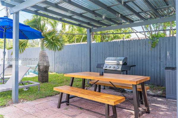 Linwood Gardens, 6452 Custer St, Hollywood, Florida 33024, image 2
