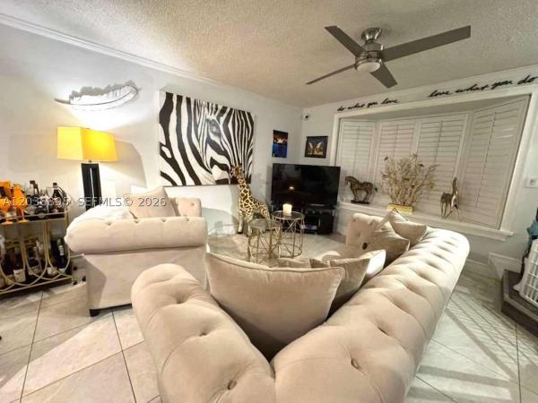 10044 SW 77th Ct, Unincorporated Dade County, Florida 33156, image 2