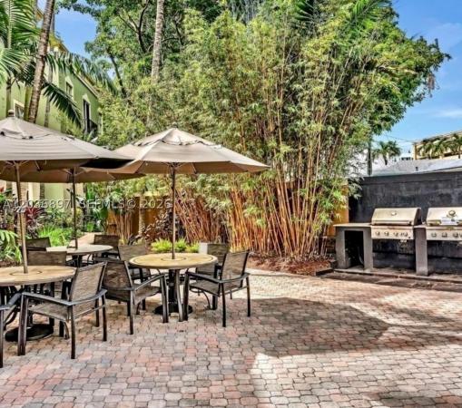Regent Park At Young Circle, 1900 Van Buren St #317B, Hollywood, Florida 33020, image 1
