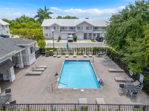 Hamilton Place, 916 SE 17th Ct, Homestead, Florida 33034, image 3