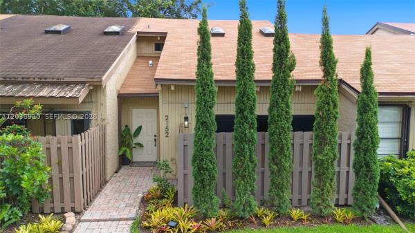 The Escape At Arrowhead, 2152 SW 81st Way, Davie, Florida 33324, image 2